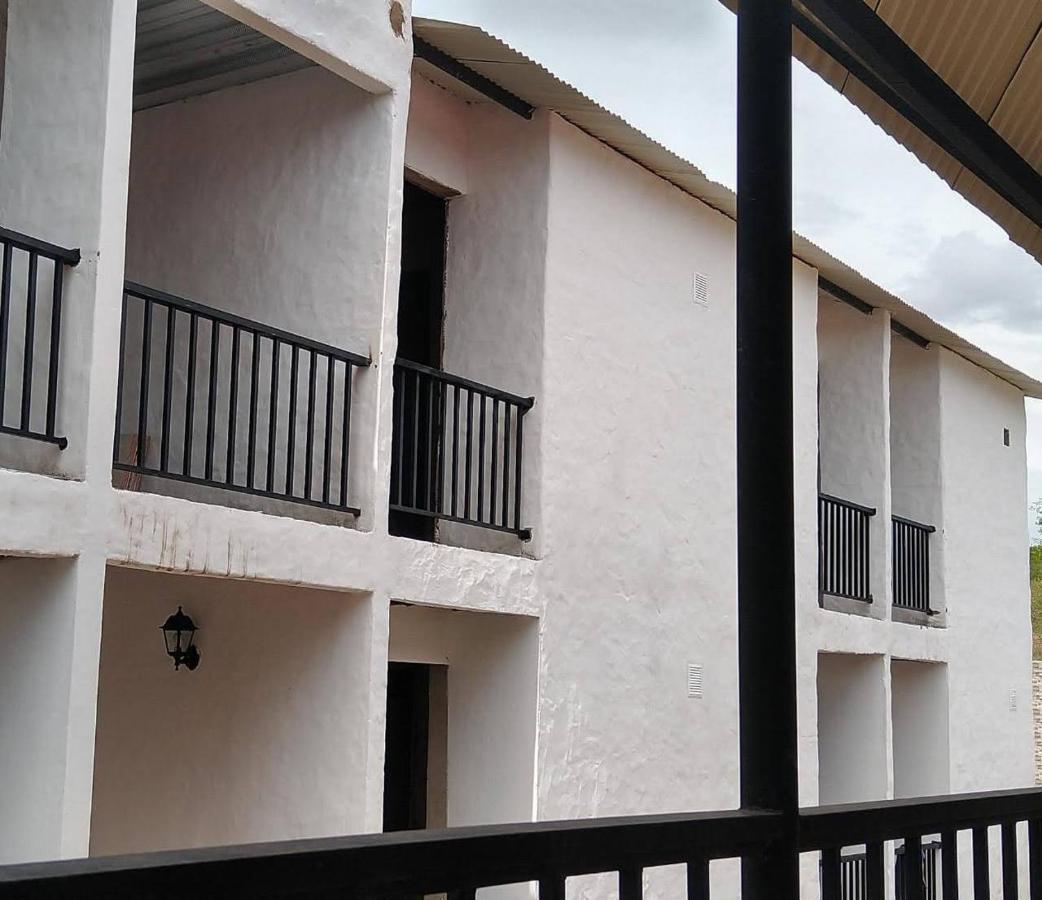 Cosmos Tatacoa Hotel فيلافيجا المظهر الخارجي الصورة